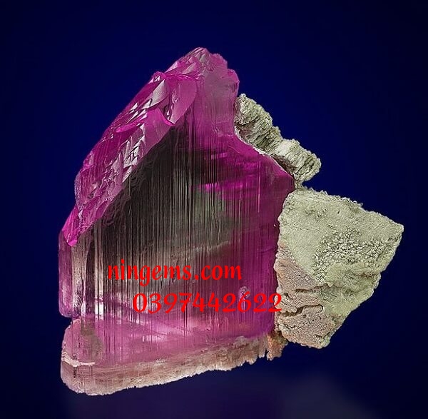 Đá Kunzite nguyên khối